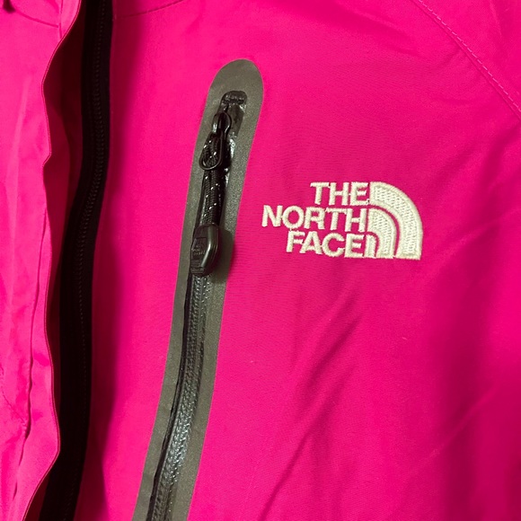 North Face Woman jacket S size. - Picture 2 of 3